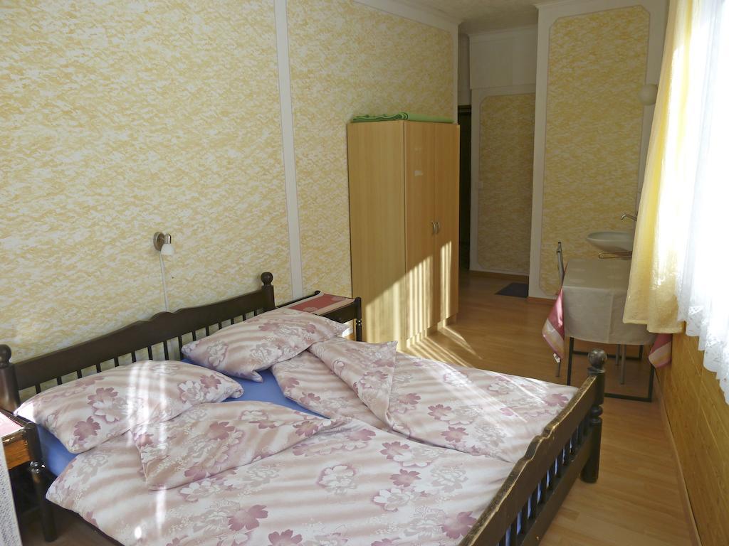 Pension Schoenblick Saas-Grund Rom bilde